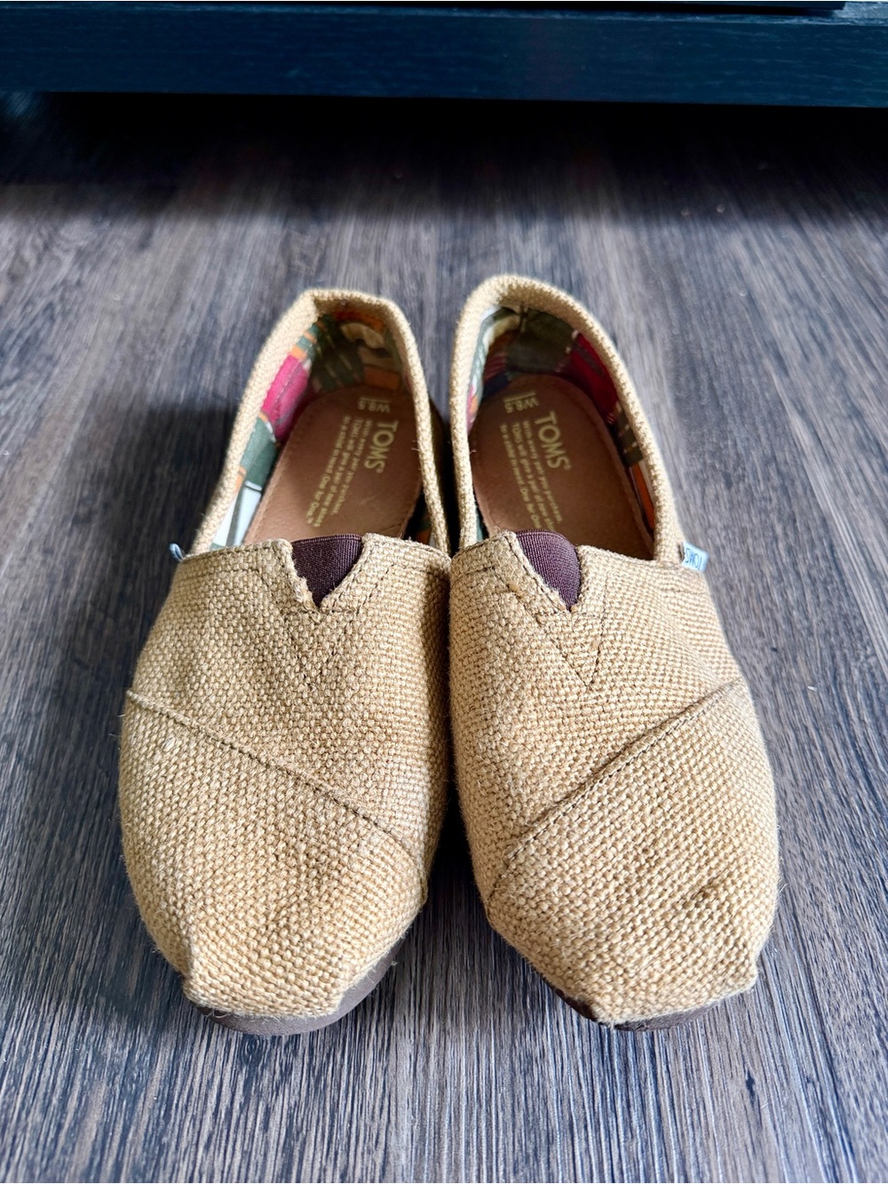 Toms | Tan Canvas Slip-On Flats with Brown V-Notch | Size 8.5W